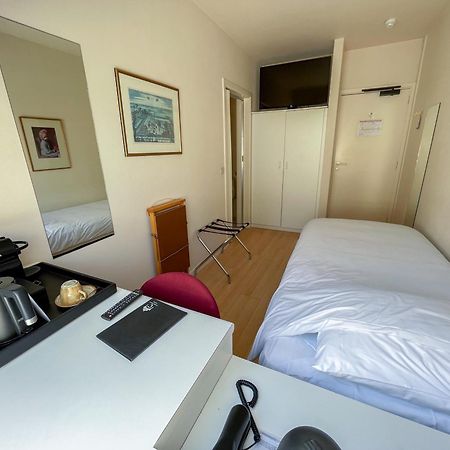 Priorij Corsendonk Hotel Oud-Turnhout ภายนอก รูปภาพ
