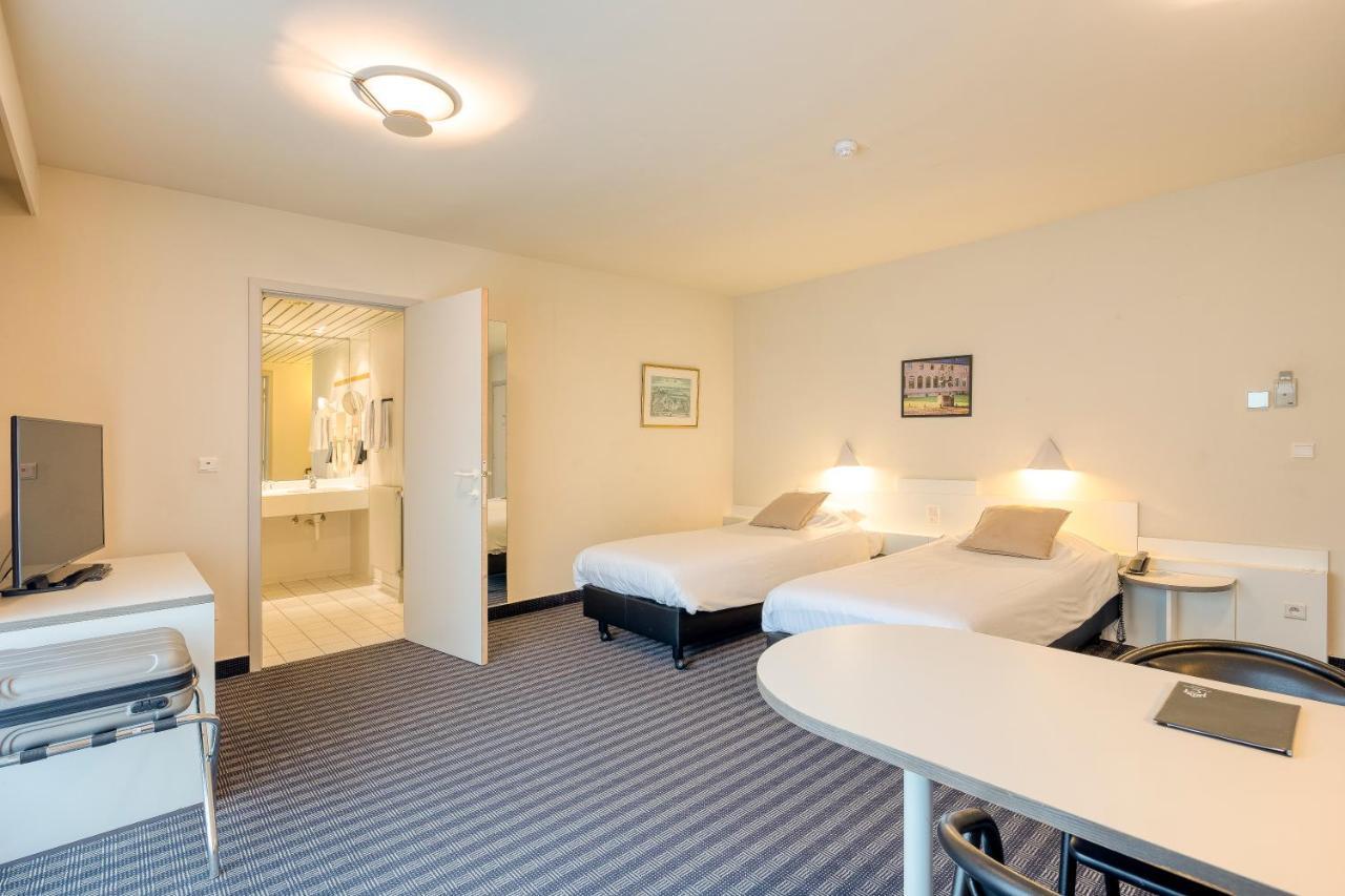 Priorij Corsendonk Hotel Oud-Turnhout ภายนอก รูปภาพ