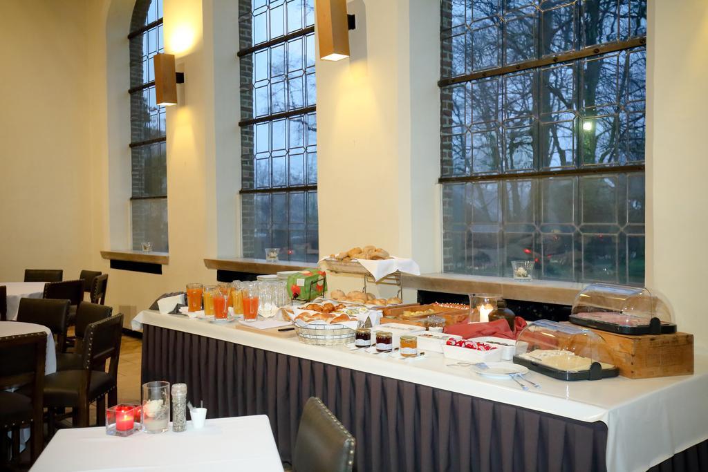 Priorij Corsendonk Hotel Oud-Turnhout ภายนอก รูปภาพ
