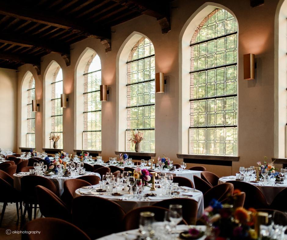 Priorij Corsendonk Hotel Oud-Turnhout ภายนอก รูปภาพ