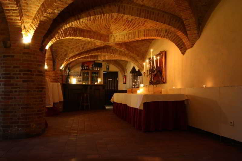 Priorij Corsendonk Hotel Oud-Turnhout ภายนอก รูปภาพ
